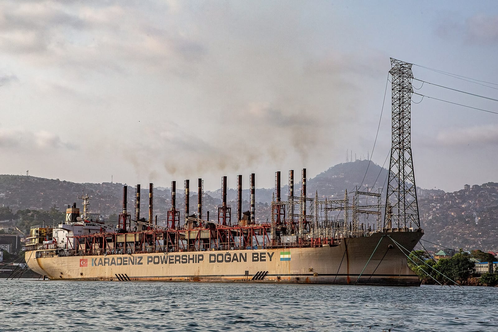 MV Karadeniz Powership Doğan Bey, Freetown, Sierra Leone.jpg